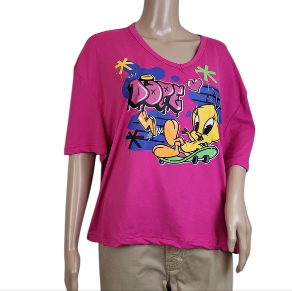 Pink Looney Tunes Tweety Bird Graphic T-Shirt Skateboard Street Art Vibe - Picture 1 of 5